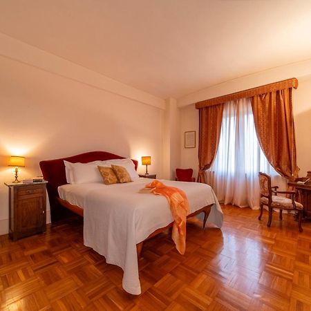 Golden Renaissance Apartment Florence Exterior photo
